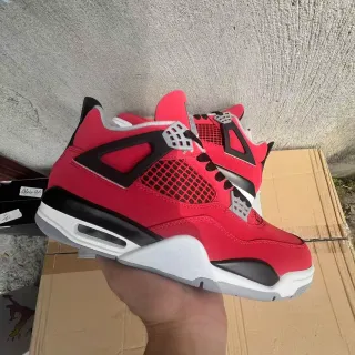 Air Jordan 4 红黑白篮球鞋