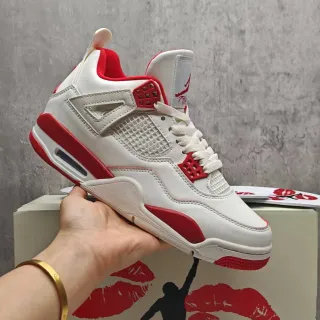 Air Jordan 4 白红篮球鞋