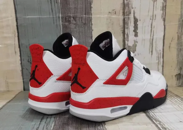 Chaussures de basketball Air Jordan 4 blanc rouge noir 3