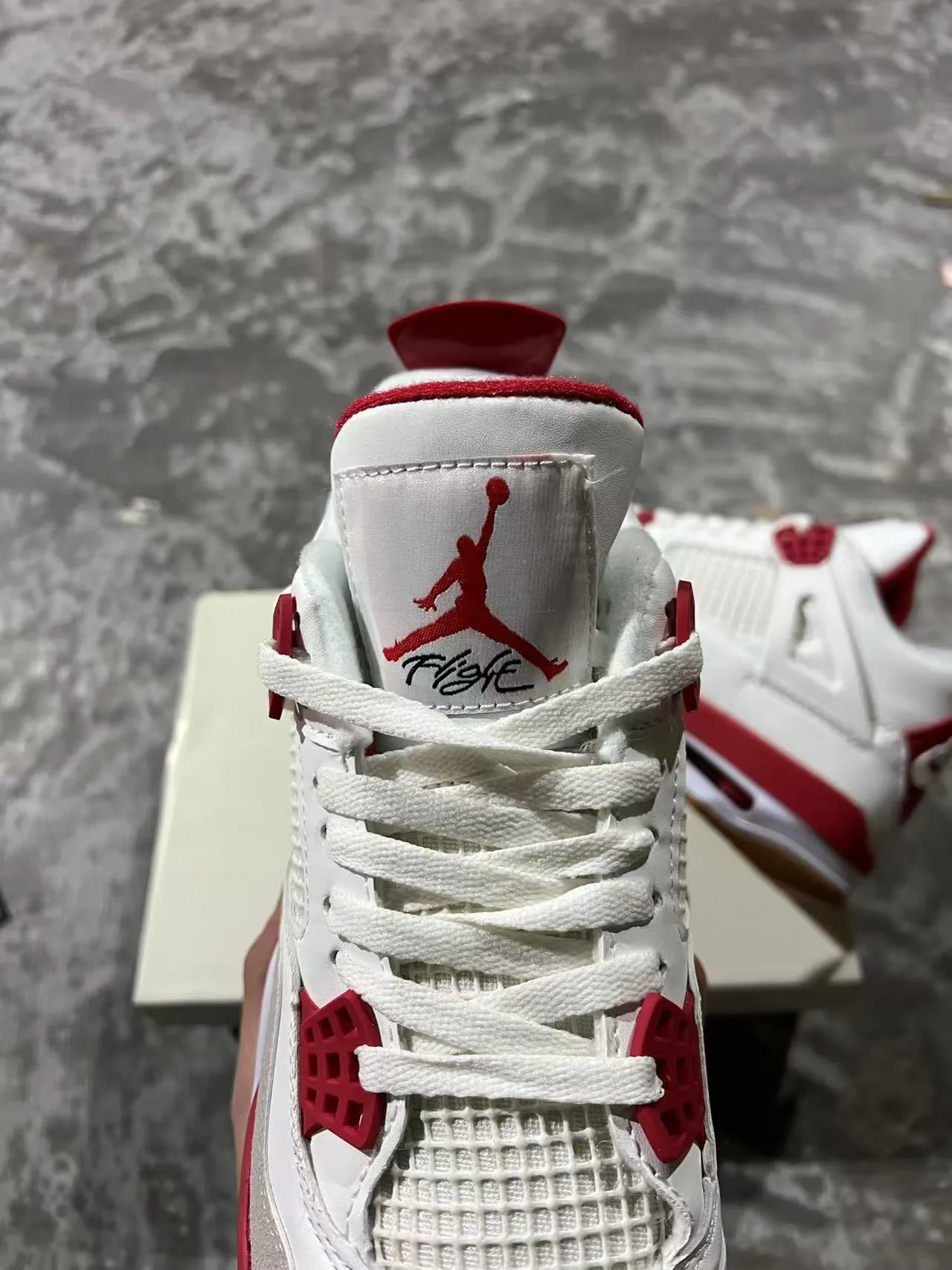 Air Jordan 4 Tênis de Basquete Branco Vermelho Goma 4