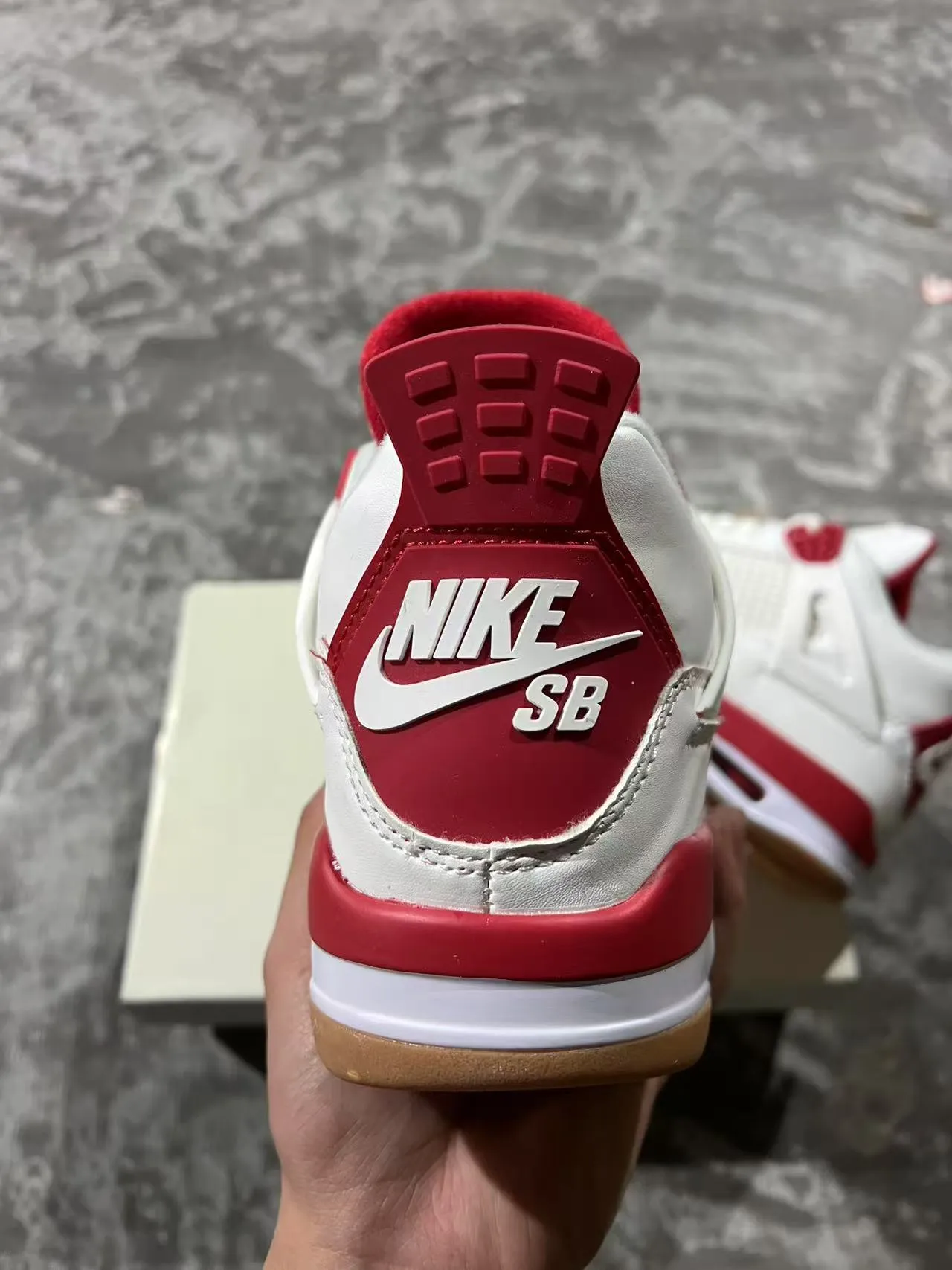 Air Jordan 4 Tênis de Basquete Branco Vermelho Goma 8