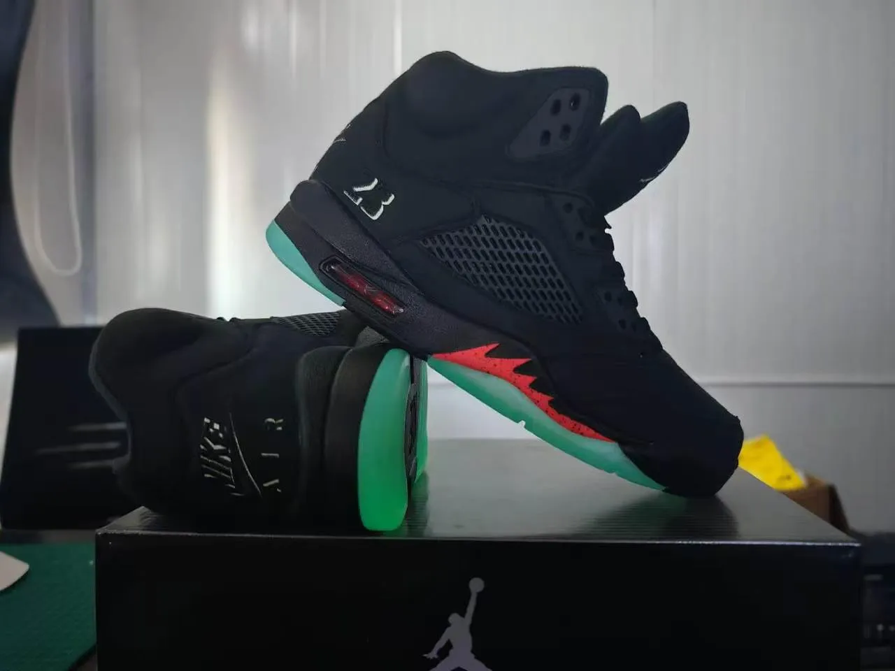 Air Jordan 5 Black Red Flame Basketball Shoes 3