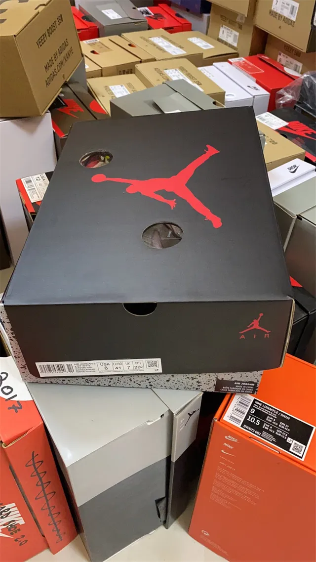 Air Jordan 5 Gray and Yellow Basketball Shoes 19