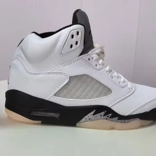 Air Jordan 5 White Black Gray Basketball Shoes