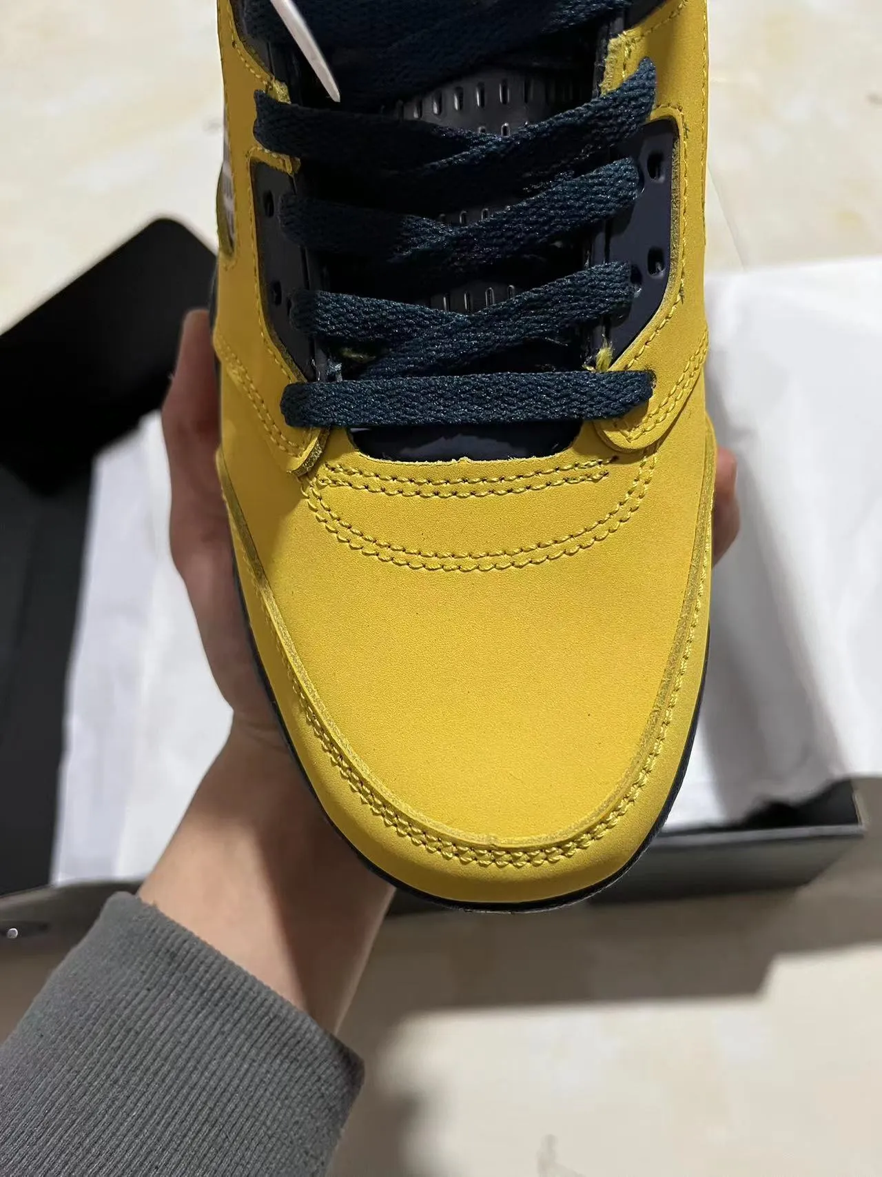 Air Jordan 5 Yellow and Navy Basketball Shoes 3