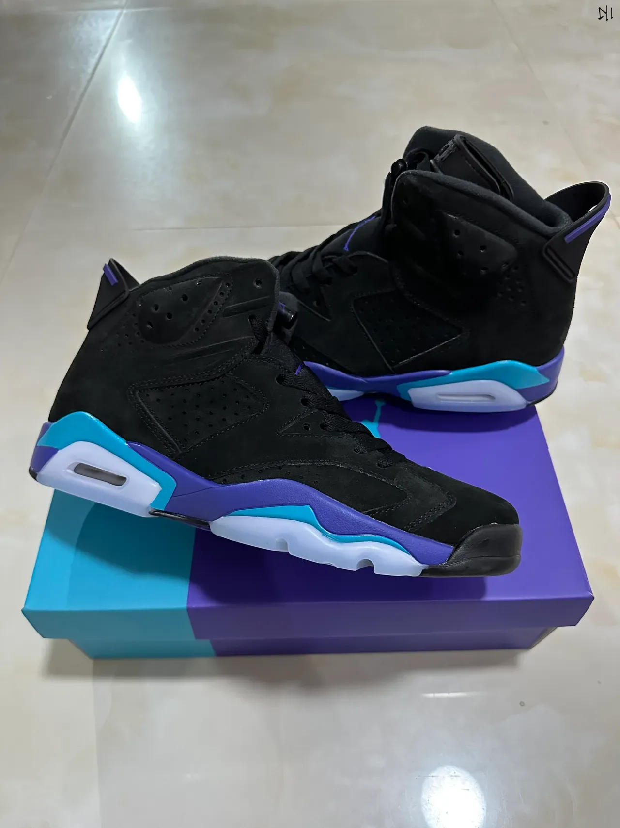 Air Jordan 6 Noir Violet Turquoise Chaussures de basket 9