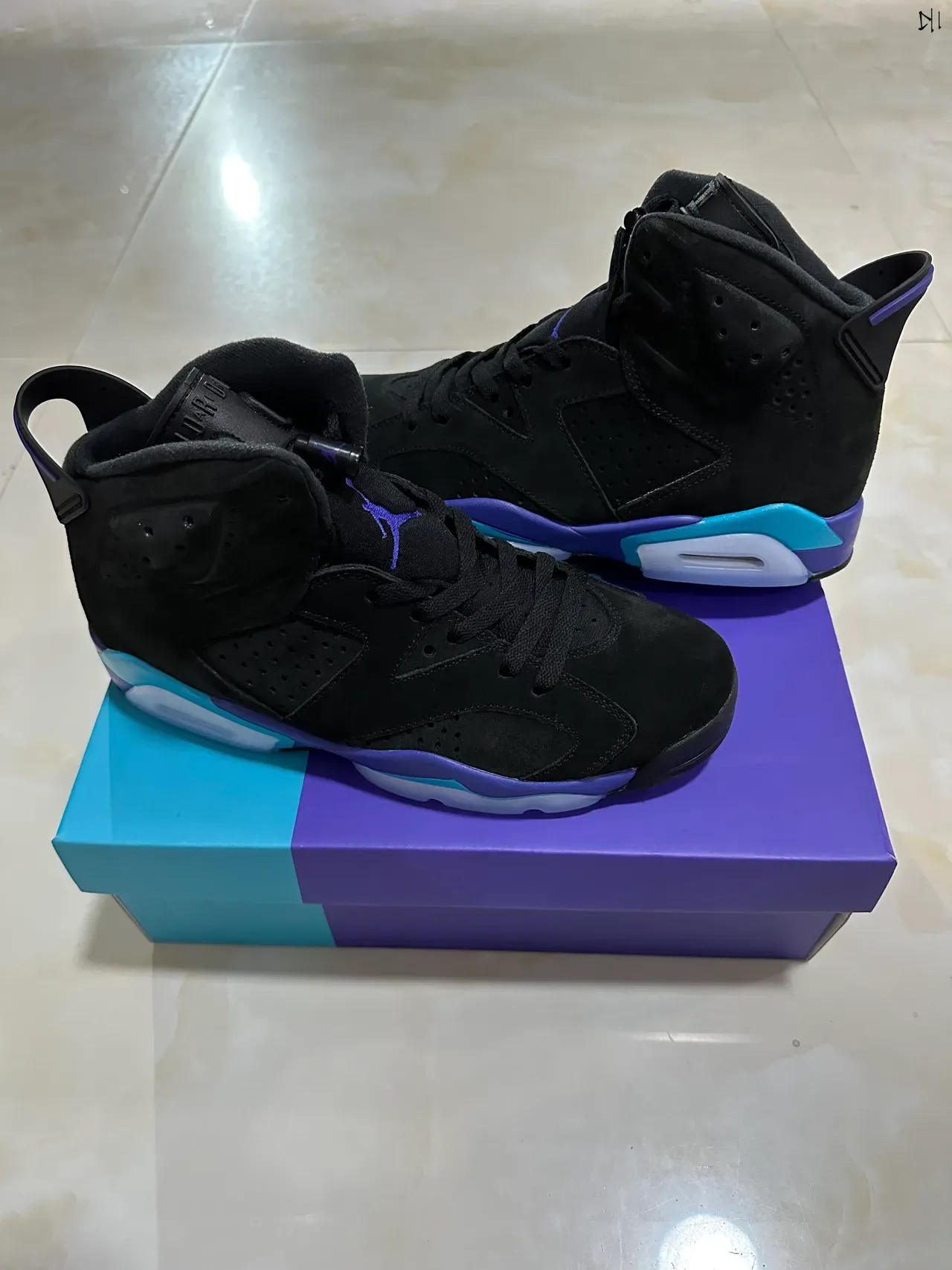 Air Jordan 6 Noir Violet Turquoise Chaussures de basket 10
