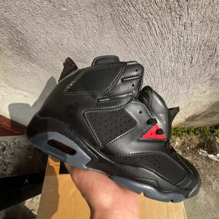 Air Jordan 6 黑红三角篮球鞋