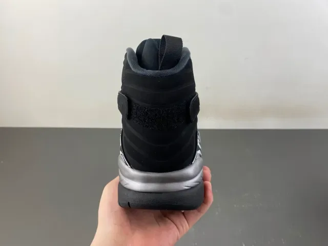Air Jordan 8 কালো এবং ধাতুকর রূপালী বাস্কেটবল জুতো 4
