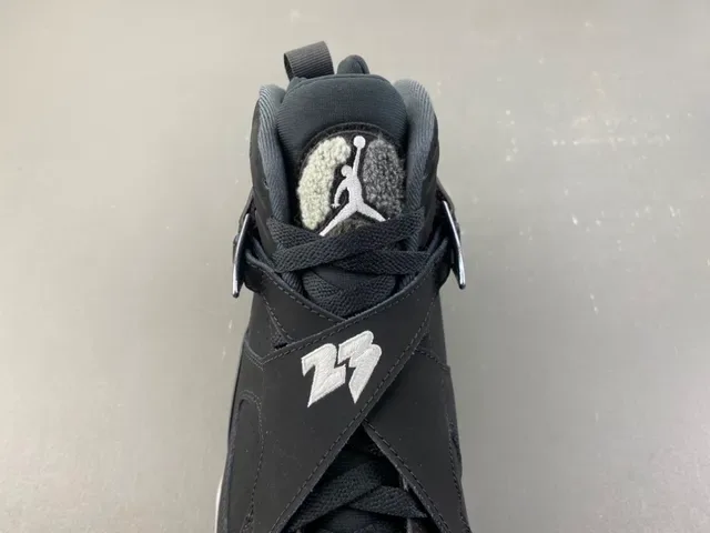 Air Jordan 8 কালো এবং ধাতুকর রূপালী বাস্কেটবল জুতো 6