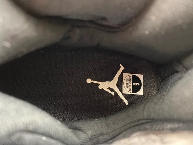 Air Jordan 8 কালো এবং ধাতুকর রূপালী বাস্কেটবল জুতো 7