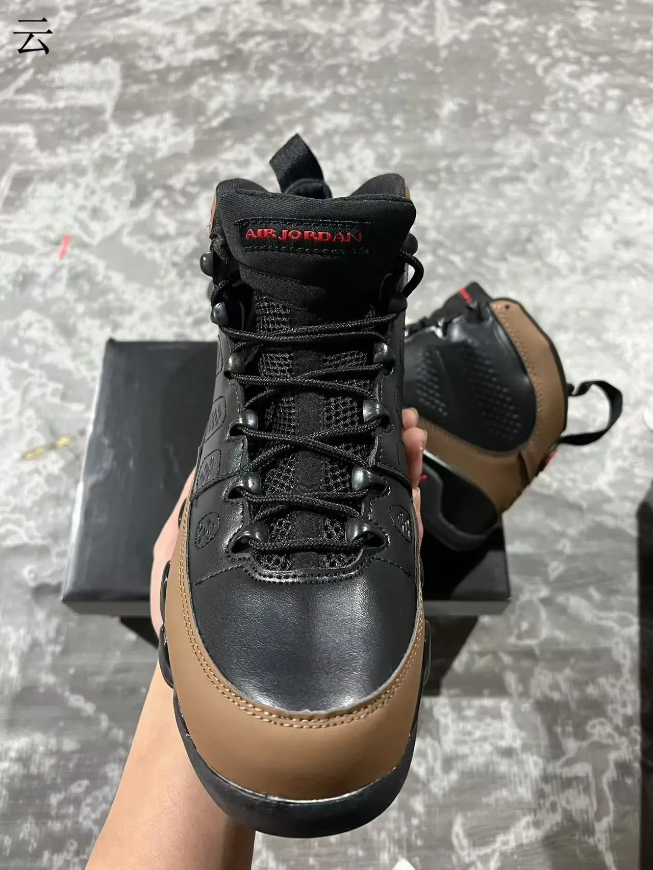 Air Jordan 9 Chaussures de Basketball Noir Tan Rouge 3