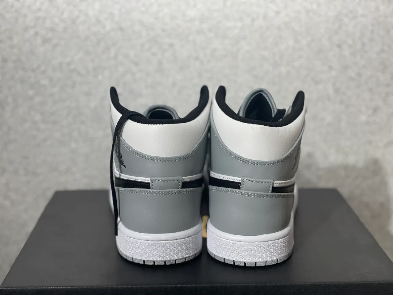 Air Jordan Gray White High-Top Leather And Synthetic Upper Basketball Shoes 2