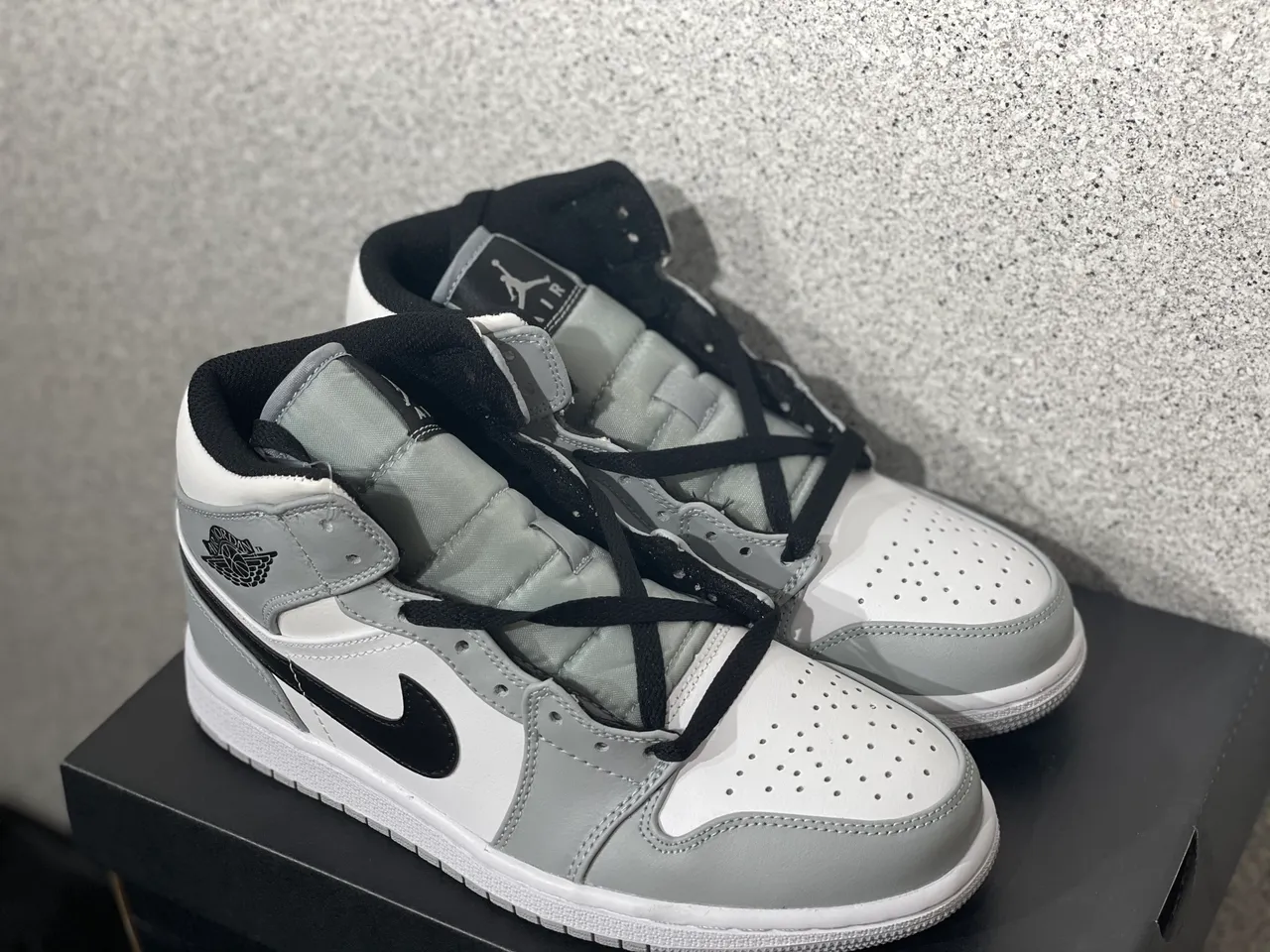 Air Jordan Gray White High-Top Leather And Synthetic Upper Basketball Shoes 3