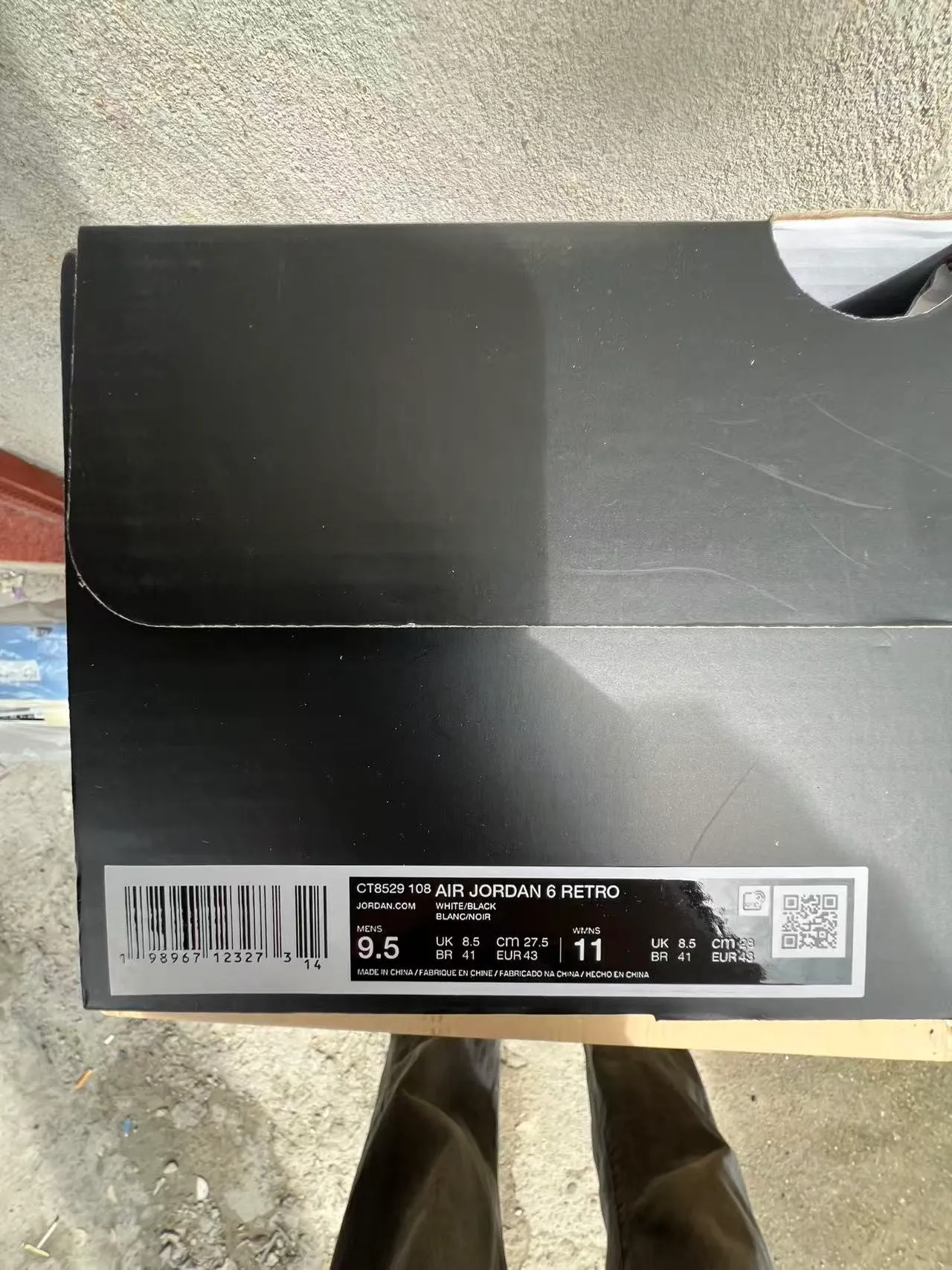 Air Jordan White Black High-Top Silhouette Perforated Leather Upper Basketball Shoes 10