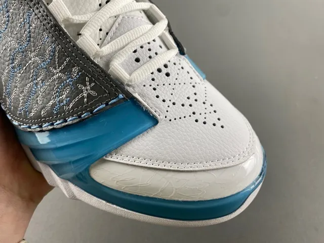 Air Jordan White Blue High-Top Silhouette Patent Leather Toe Cap Basketball Shoes 2