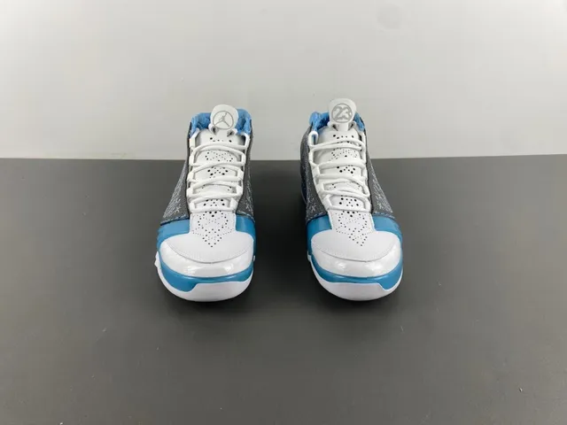 Air Jordan White Blue High-Top Silhouette Patent Leather Toe Cap Basketball Shoes 11