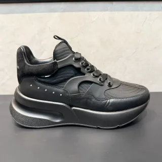 Alexander McQueen Oversized Sneaker Black Chunky Sneaker