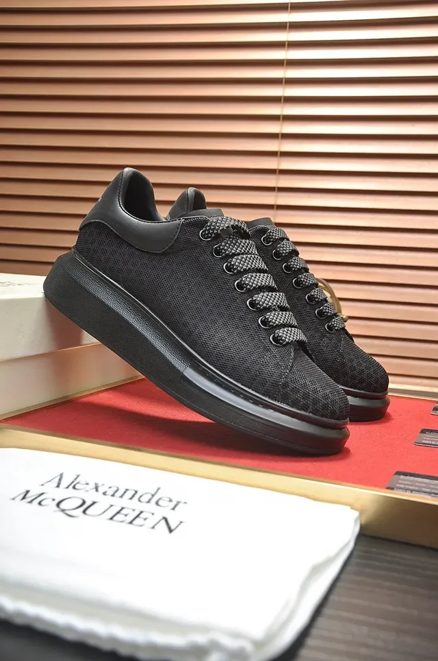 Alexander McQueen 黑色 Oversized 生活方式运动鞋 9