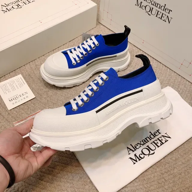 Alexander McQueen سنيكر oversized أزرق ملكي أبيض حذاء حياة أسلوبية 9