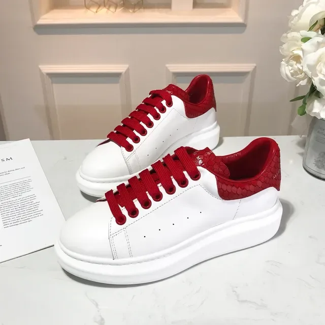 Alexander McQueen Oversized Sneaker White and Red Lifestyle Sneakers 4