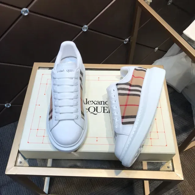Alexander McQueen حذاء رياضي Oversized أبيض بيج موديل مربعات أسلوب حياة 8