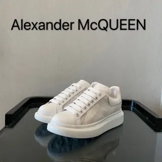 Alexander McQueen Oversized Sneaker White Floral-Embossed Lifestyle Sneakers
