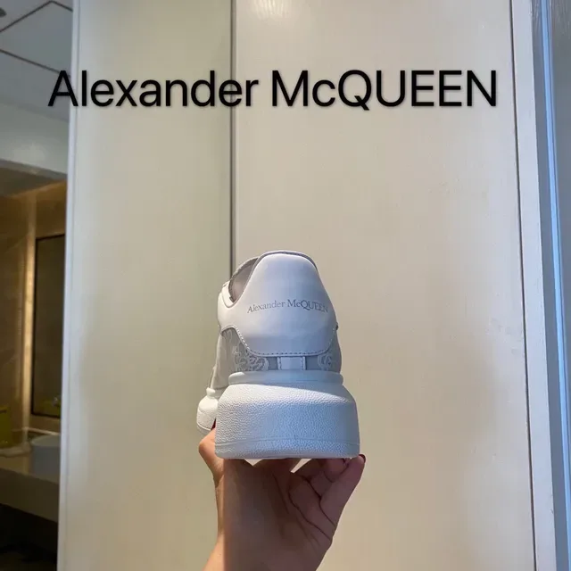 Alexander McQueen Oversized Sneaker White Floral-Embossed Lifestyle Sneakers 2