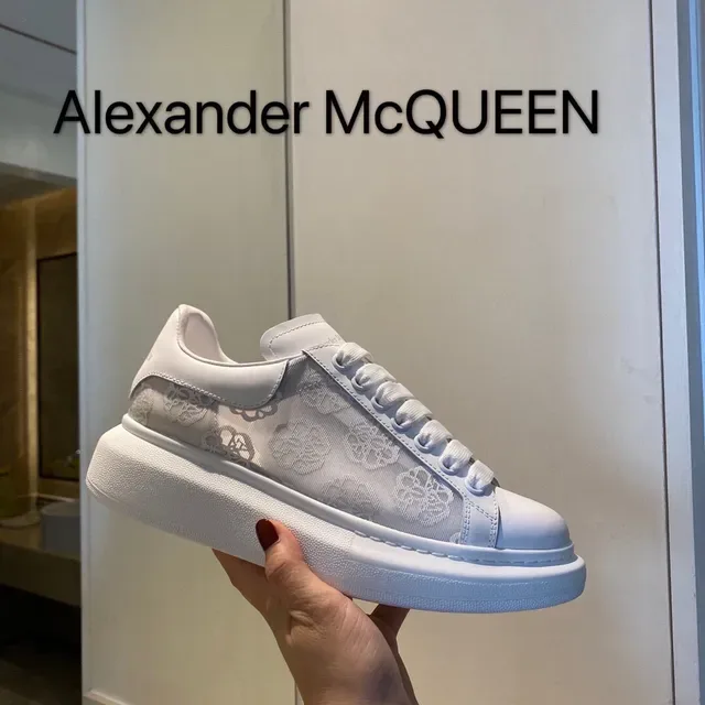 Alexander McQueen Oversized Sneaker White Floral-Embossed Lifestyle Sneakers 4