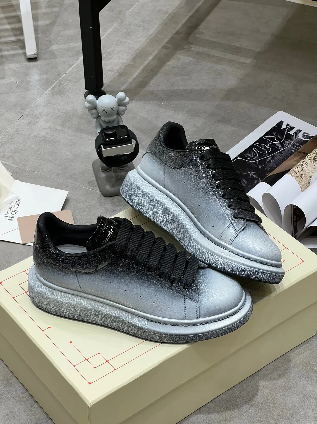Alexander McQueen Silver Black Gradient Metallic Finish Oversized Platform Sole Lifestyle Sneakers 3
