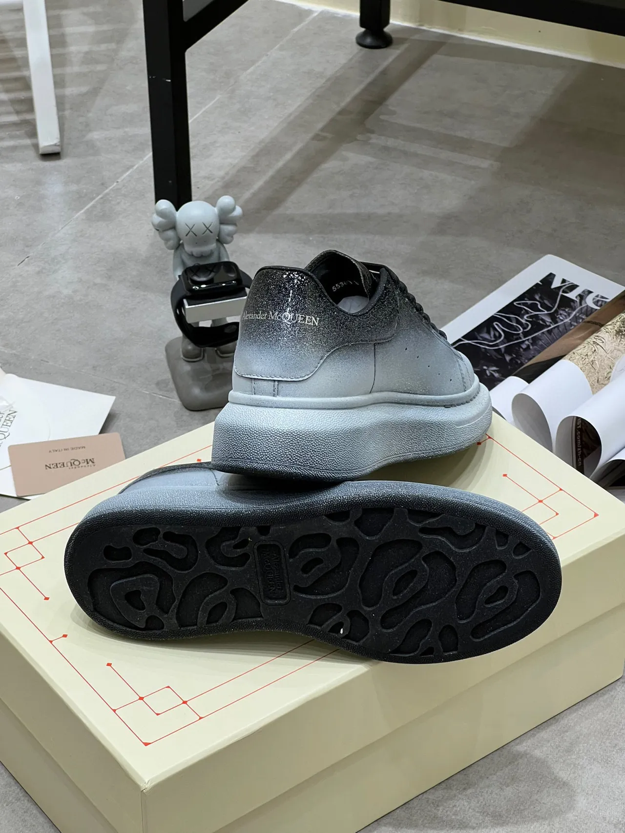 Alexander McQueen Silver Black Gradient Metallic Finish Oversized Platform Sole Lifestyle Sneakers 6