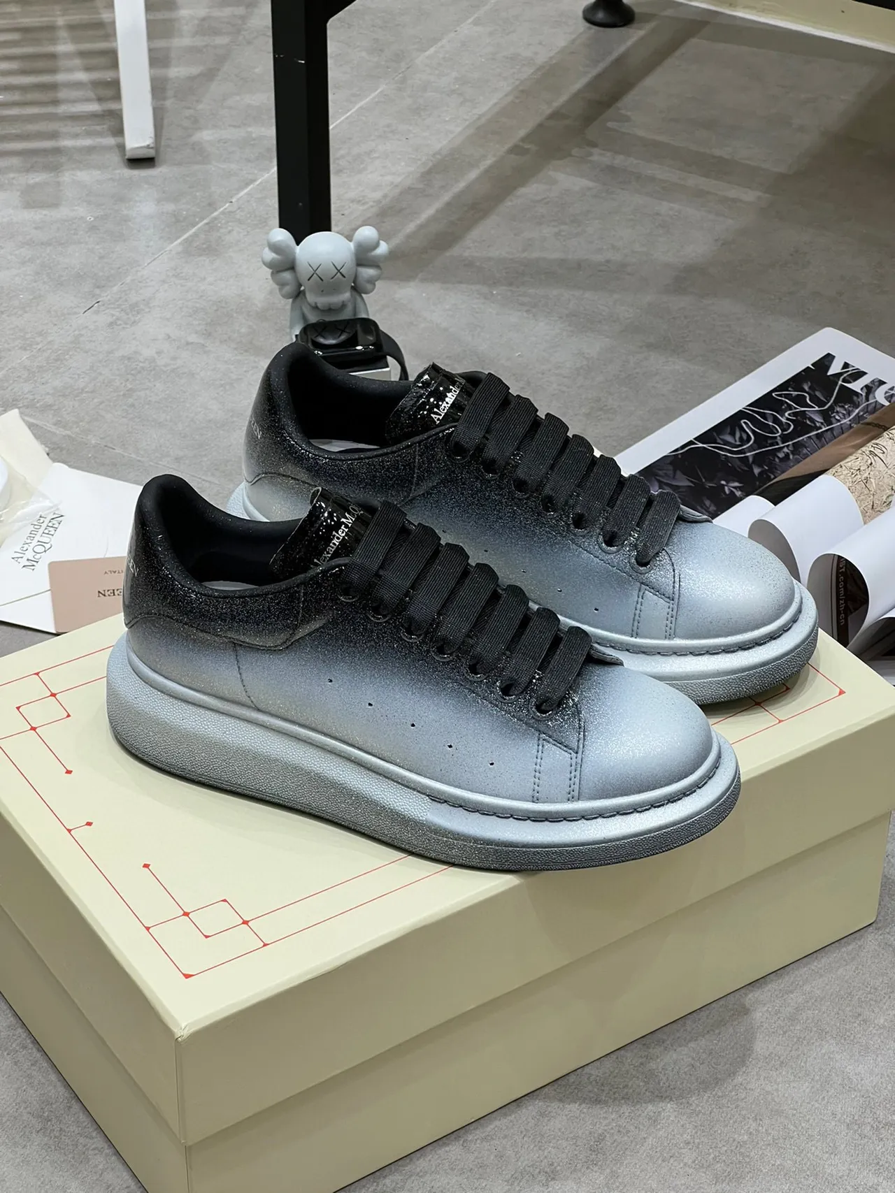 Alexander McQueen Silver Black Gradient Metallic Finish Oversized Platform Sole Lifestyle Sneakers 8
