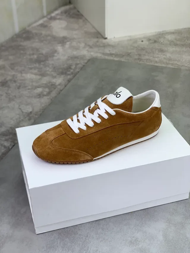 Alo Suede Retro Runner Sneaker 4