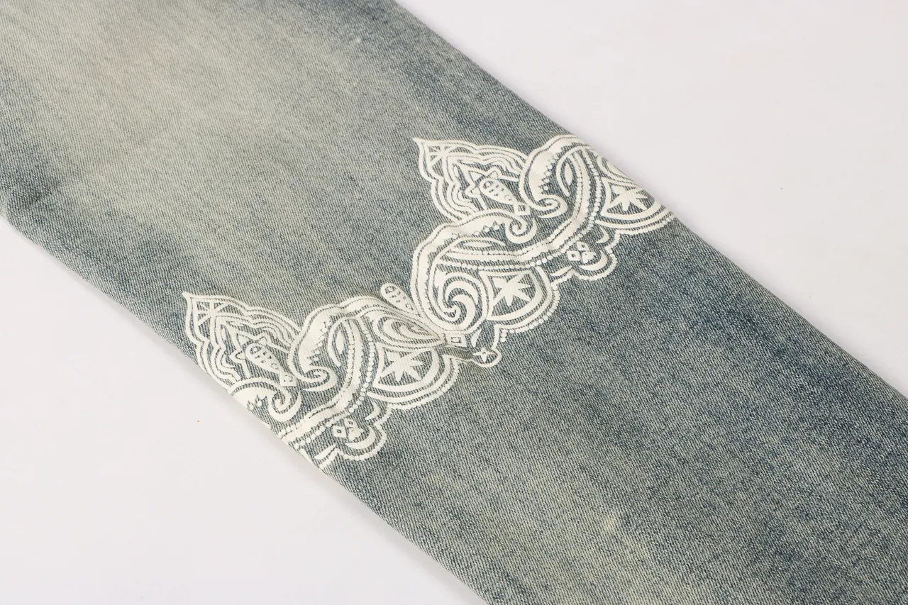 Amiri Bandana-Print Distressed-Effect Jeans 8