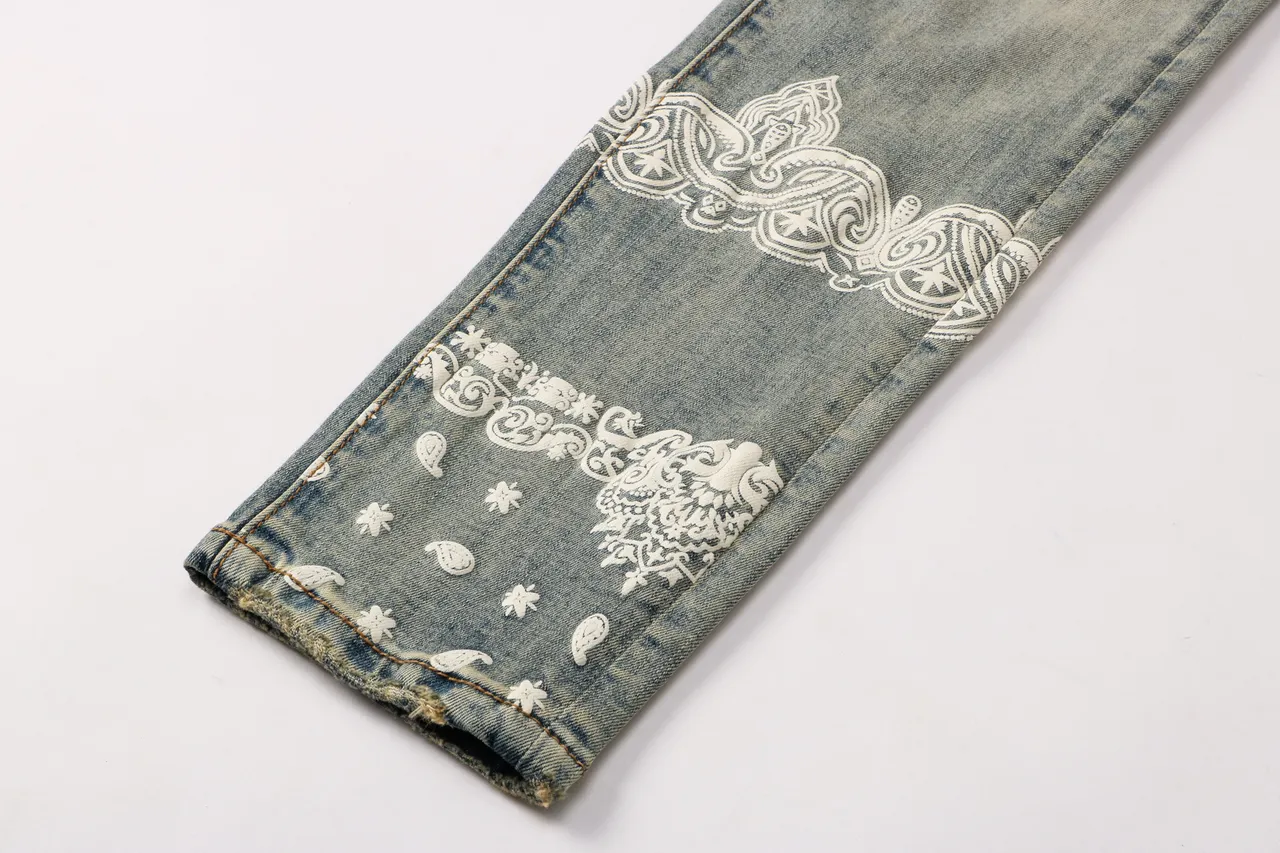 Amiri Bandana-Print Distressed-Effect Jeans 21