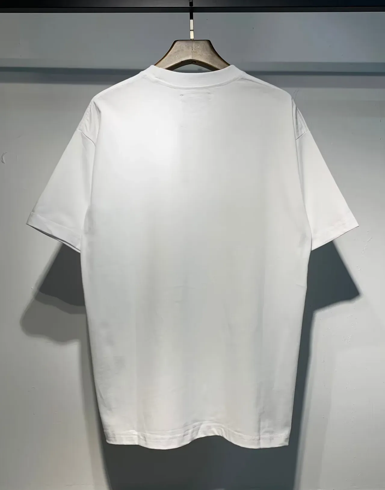 Amiri Black White Graphic Print Crew Neck T-Shirt 4
