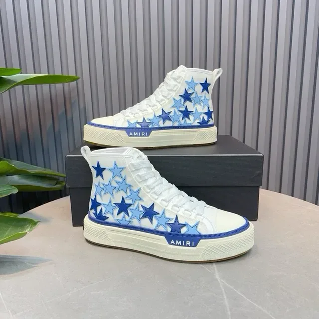 Amiri Skel Top High Chaussures Lifestyle Blanc et Bleu Étoiles Broderies 3
