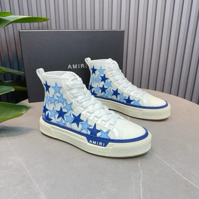 Amiri Skel Top High Chaussures Lifestyle Blanc et Bleu Étoiles Broderies 4