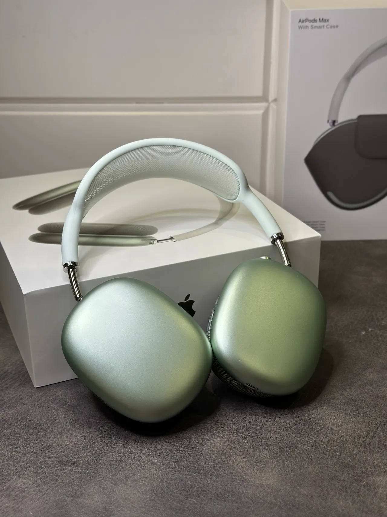 Apple AirPods Max Sage Green Over-ear Headphones 11