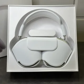 Apple AirPods Max White Over-ear Headphones