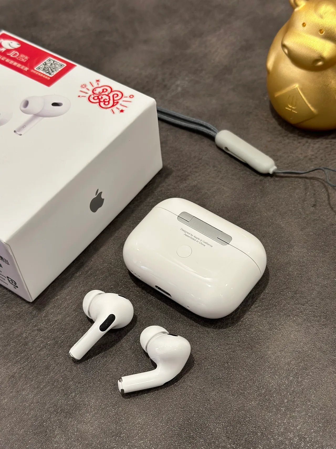 Apple AirPods Pro White Short-Stem Silicone-Tipped TWS Earbuds 4