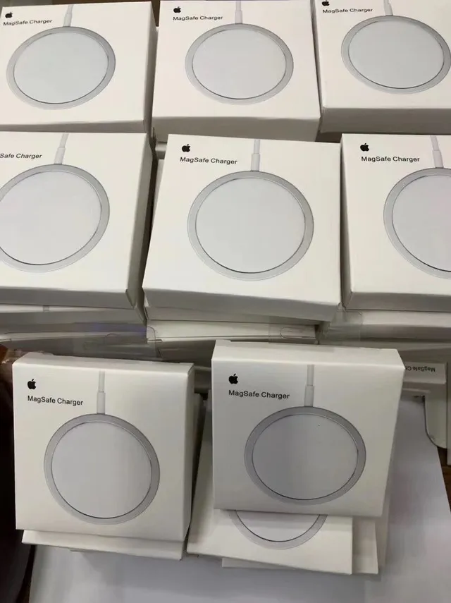 Apple MagSafe White Silver Circular Disc Magnetic Ring Charger 5