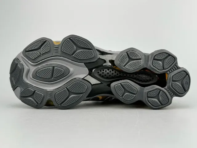 ASICS Black Gold Mesh And Synthetic Overlay Upper Visible Gel Cushioning Pods Running Shoes 5