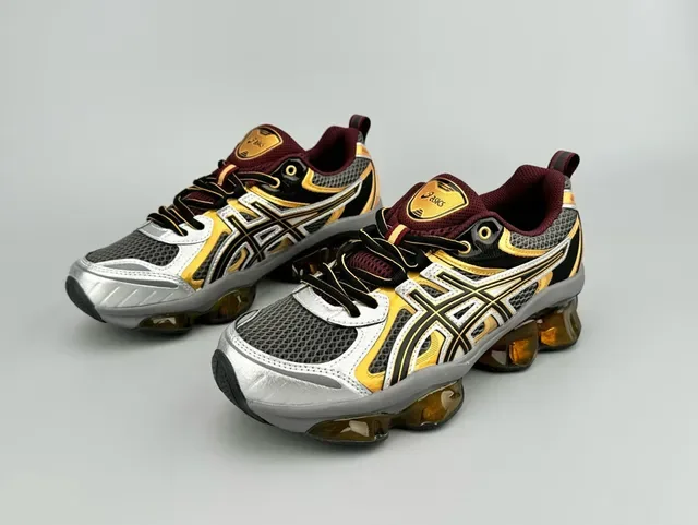 ASICS Black Gold Mesh And Synthetic Overlay Upper Visible Gel Cushioning Pods Running Shoes 6