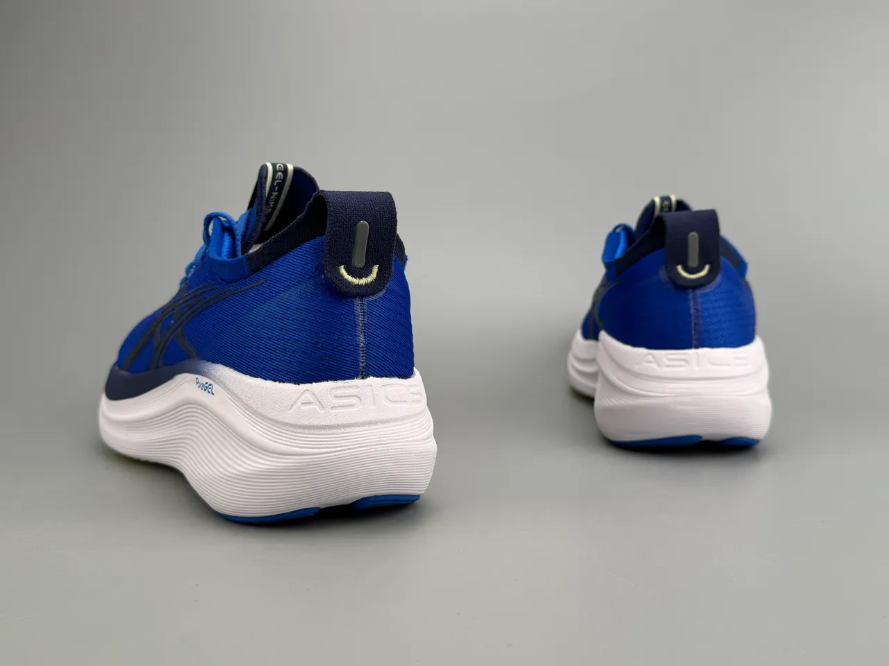ASICS Blue White Engineered Knit Upper Rockered Midsole Running Shoes 4
