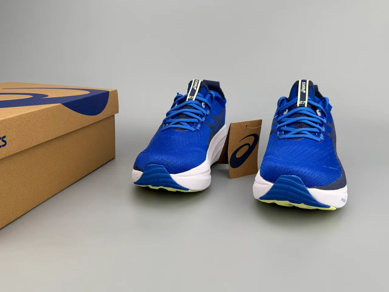 ASICS Blue White Engineered Knit Upper Rockered Midsole Running Shoes 9