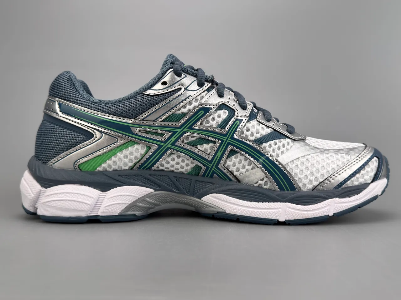 ASICS Gel-Cumulus 16 White Silver Green Zapatillas de correr 10