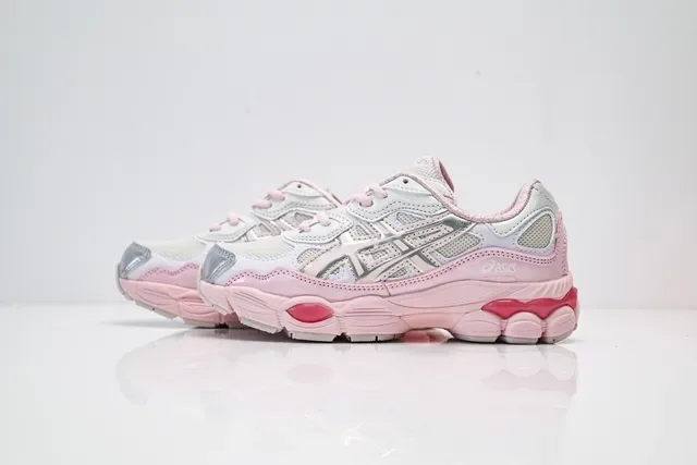 ASICS Gel-Kayano 14 beige vert olive chaussures lifestyle 2