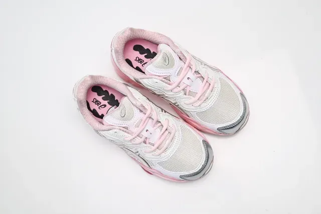 ASICS Gel-Kayano 14 beige vert olive chaussures lifestyle 4