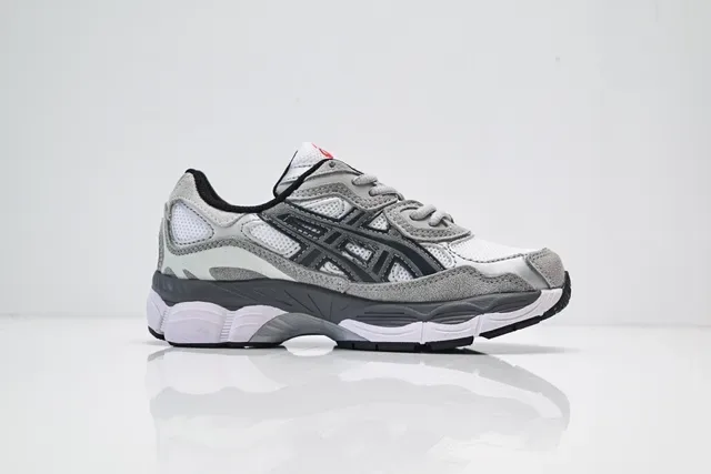 ASICS Gel-Kayano 14 beige vert olive chaussures lifestyle 23